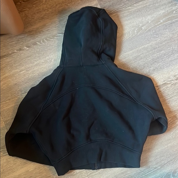 - lululemon athletica Scuba Full-Zip Cropped Hoodie black - Picture 6 of 6